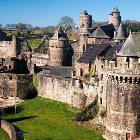 Fougères Appartement Proche Gare Routiere מראה חיצוני תמונה