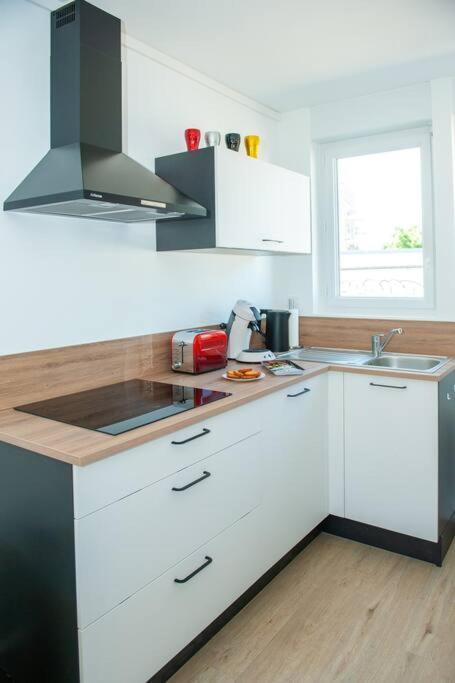 Fougères Appartement Proche Gare Routiere מראה חיצוני תמונה